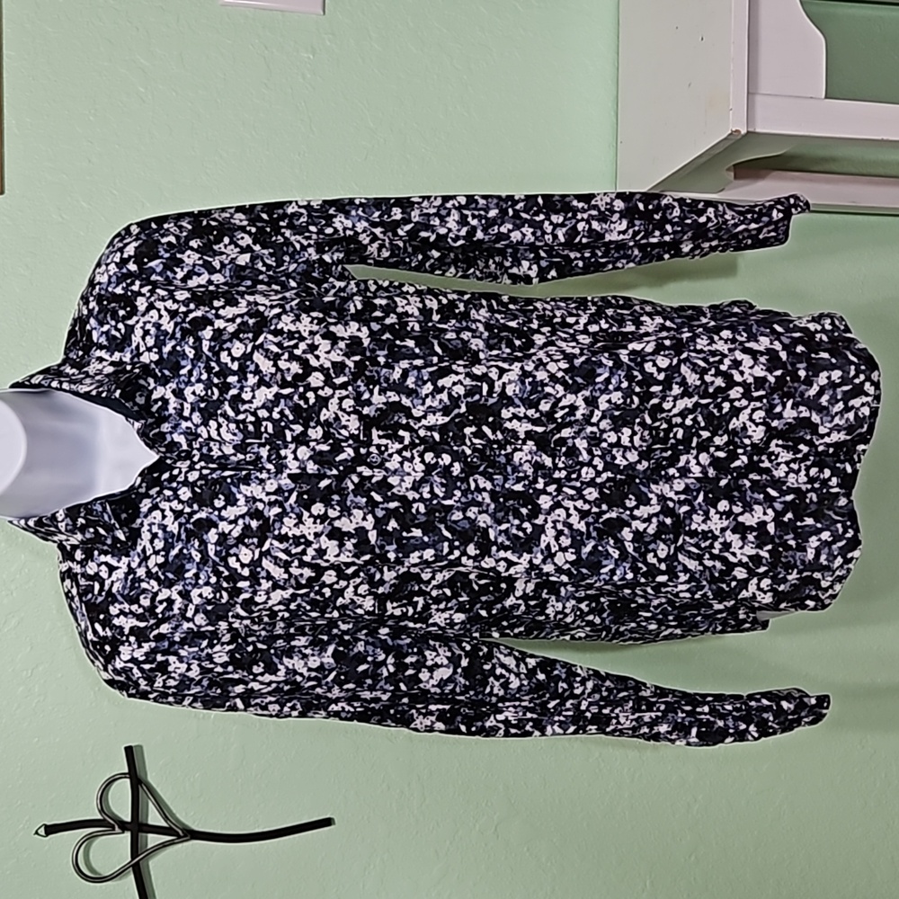 INC INTERNATIONAL CONCEPTS button down shirt
